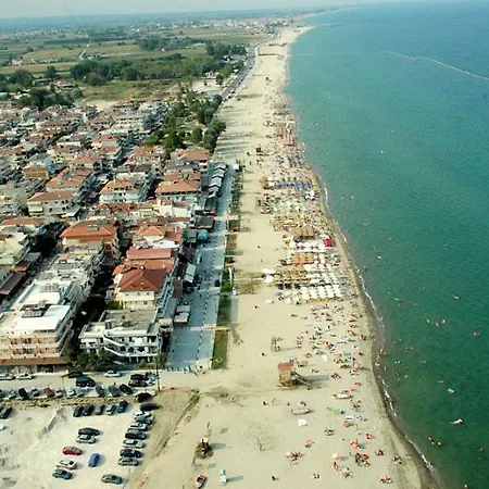 Erato Отель