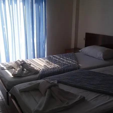 Отель Erato 2*