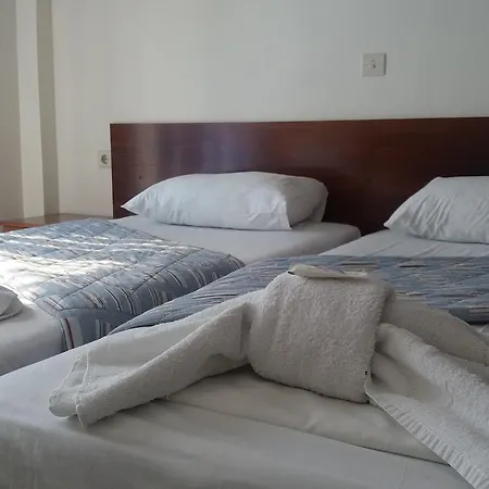 Hotel Erato 2*